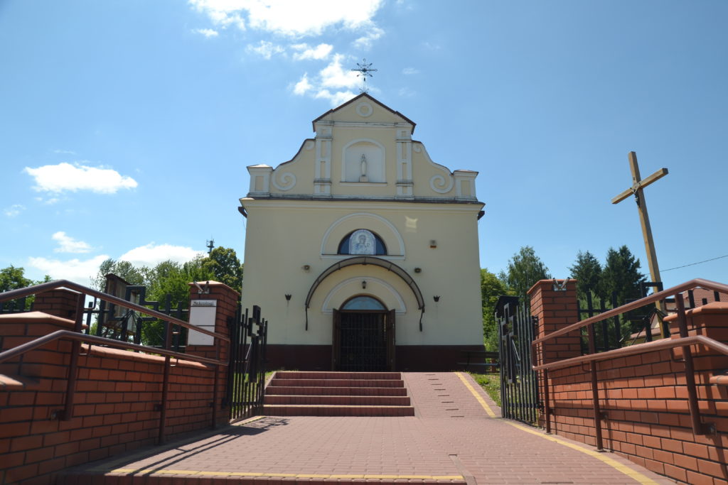 Kościół Matki Bożej Częstochowskiej w Chmielu