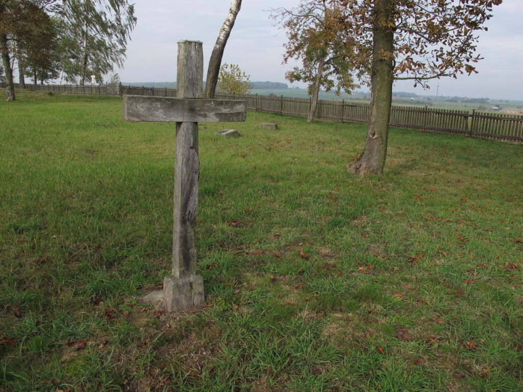 Cmentarz kolonistów niemieckich i wojenny w Sobieszczanach